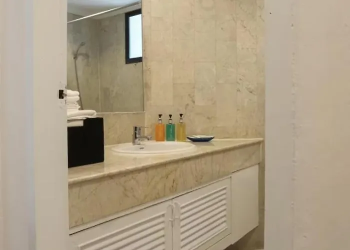 Trinity View 3br Spacious Family Silom Aparthotel Banguecoque