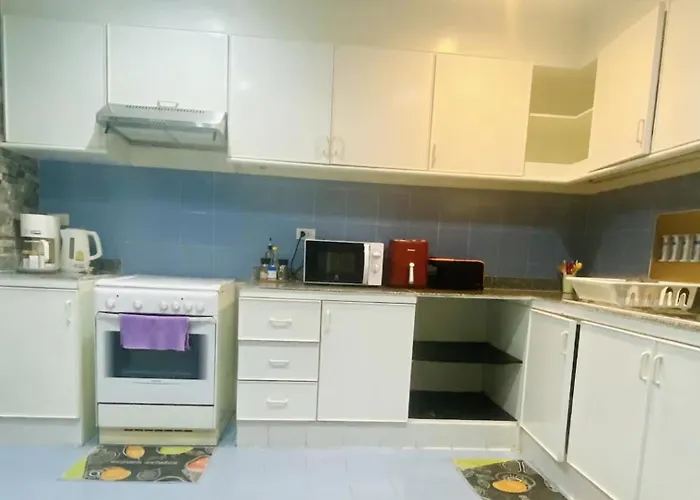 Trinity View 3br Spacious Family Silom Aparthotel